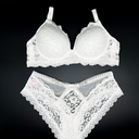  White lingerie set