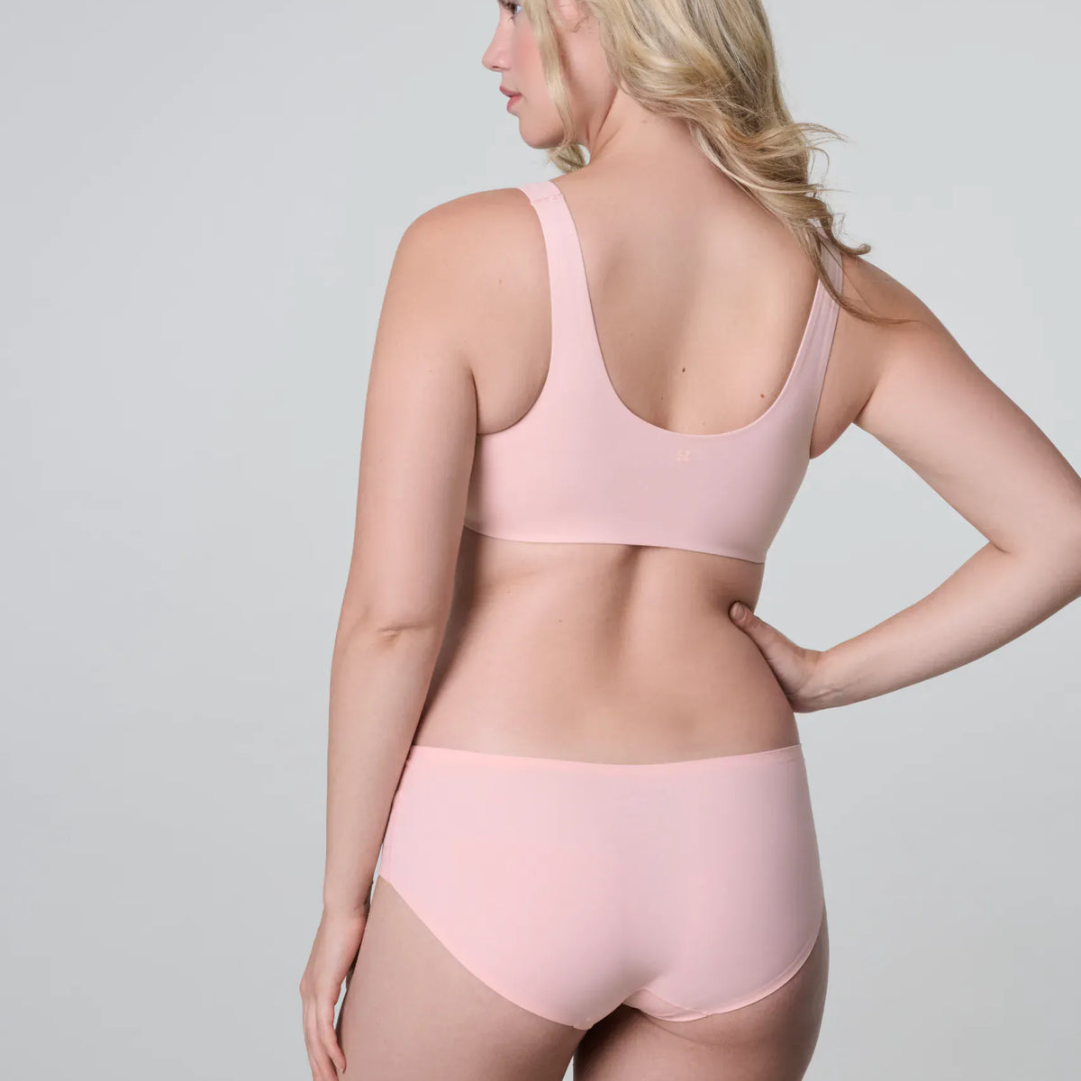 Comfortelle™ – Seamless Wireless Bra for Everyday Support