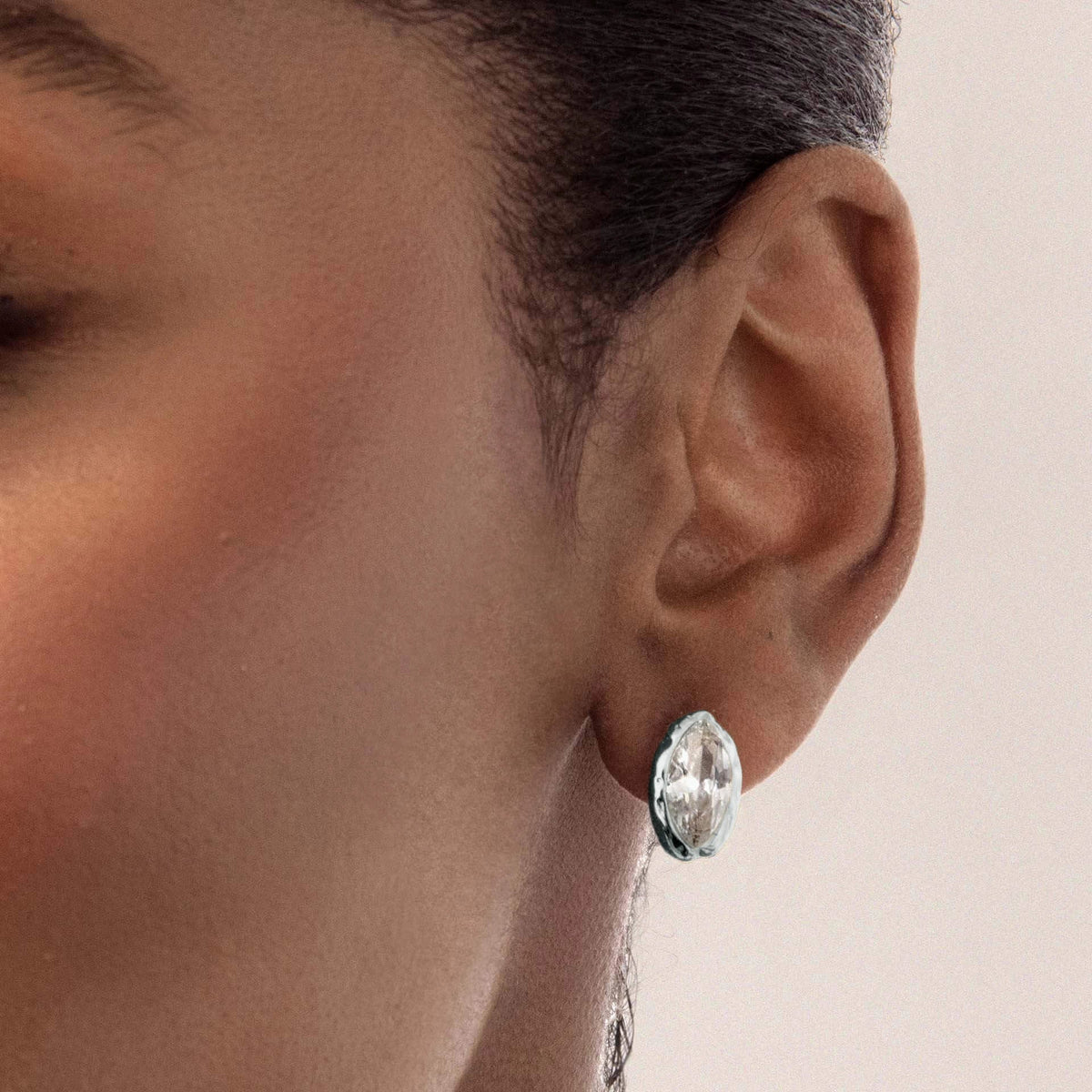 Velmira™ – Delicate Crystal Mini Stud Earrings