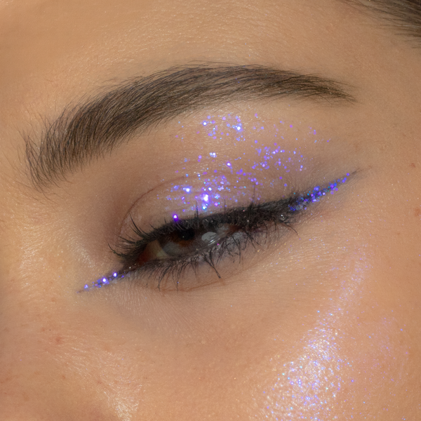 CosmiGlitz™ – A Little Sparkle. An Unforgettable Glow